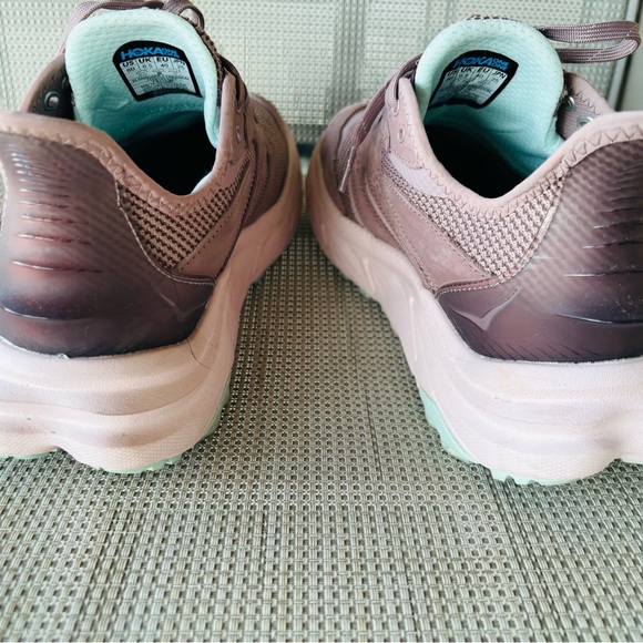 Hoka Anacapa 2 Freedom Trail Runner, easy slip-on and off. Like new - Picture 5 of 7